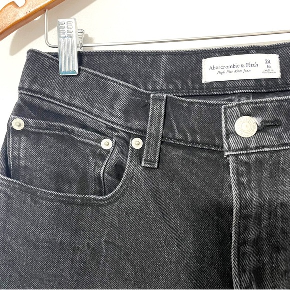 Abercrombie • black distressed mom high rise jeans sz 6 - Picture 9 of 9